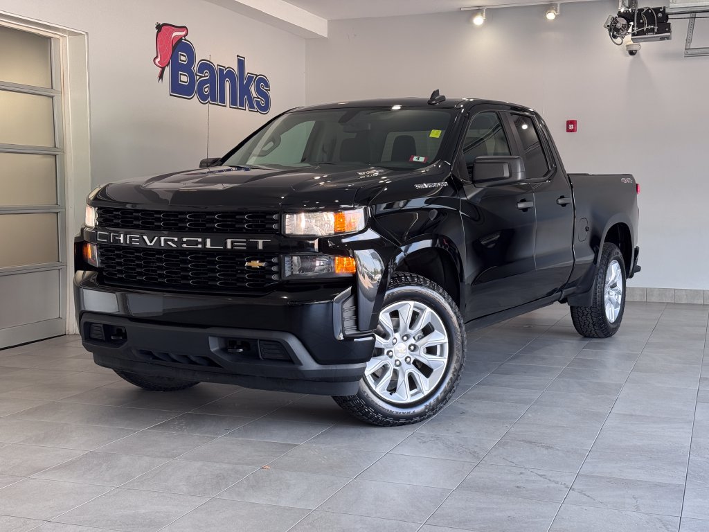 Used 2021 Chevrolet Silverado 1500 Custom AWD/4WD image 2