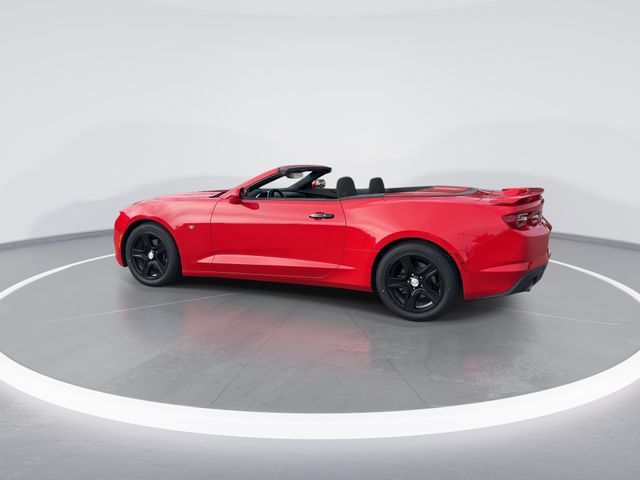 Used 2023 Chevrolet Camaro LT RWD image 4