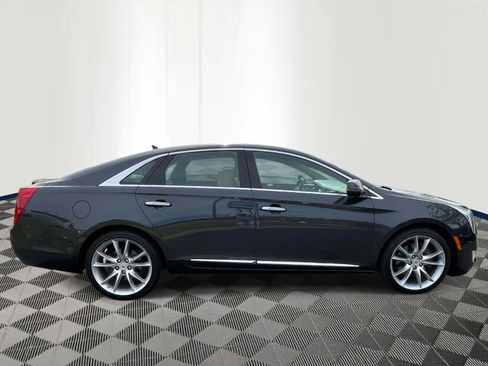 Used 2013 Cadillac XTS Premium image 4
