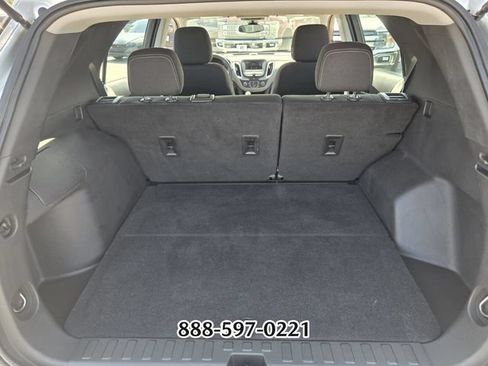 Used 2021 Chevrolet Equinox LS FWD image 16