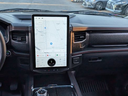 Used 2022 Ford Expedition Max Limited image 20