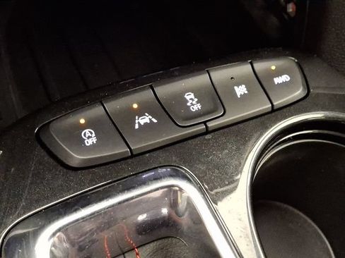 Used 2023 Chevrolet TrailBlazer RS AWD/4WD image 23