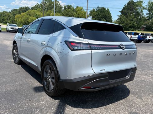Used 2025 Nissan Murano SL AWD/4WD image 11