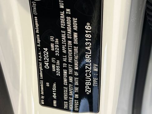 Used 2024 Lamborghini Urus Performante image 31