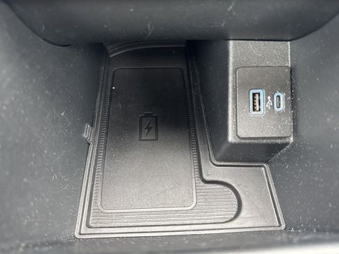 Certified 2023 Ford Edge Titanium image 27