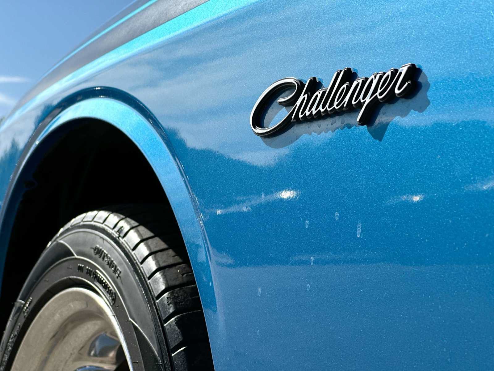 Used 2010 Dodge Challenger R/T RWD image 15