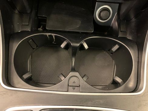 Used 2019 Mercedes-Benz GLC 300 4MATIC image 33