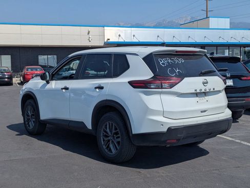 Used 2024 Nissan Rogue S FWD image 7