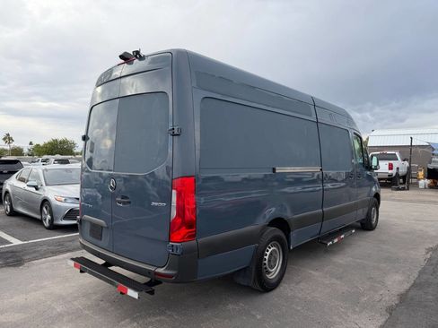 Used 2019 Mercedes-Benz Sprinter 170 image 12