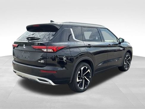 Used 2023 Mitsubishi Outlander SEL AWD/4WD image 5
