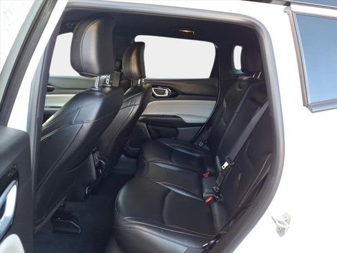 Used 2024 Jeep Compass Limited image 11