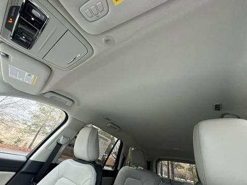 New 2026 Lincoln Aviator AWD image 22