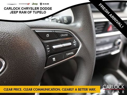 Used 2019 Hyundai Santa Fe SE image 18