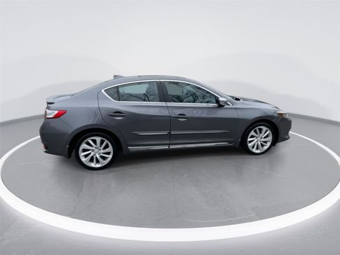 Used 2017 Acura ILX w/Premium Pkg image 8