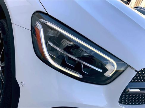 Used 2021 Mercedes-Benz GLC 300 image 24