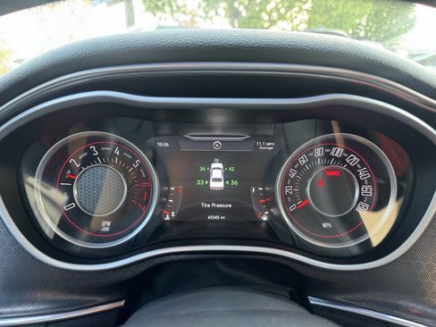 Used 2015 Dodge Challenger R/T Scat Pack w/ Leather Interior Group RWD image 12