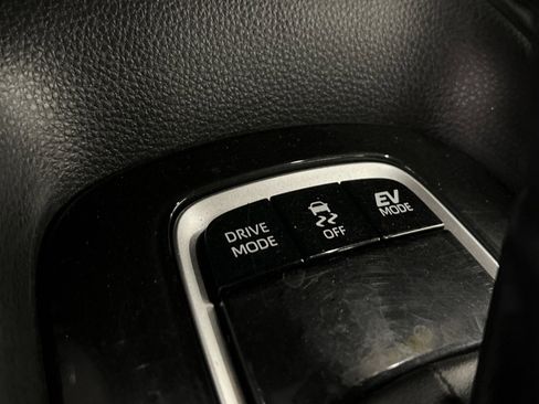 Used 2023 Toyota Corolla LE image 28