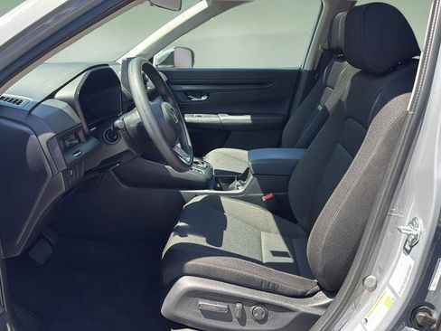 Used 2024 Honda CR-V EX image 11