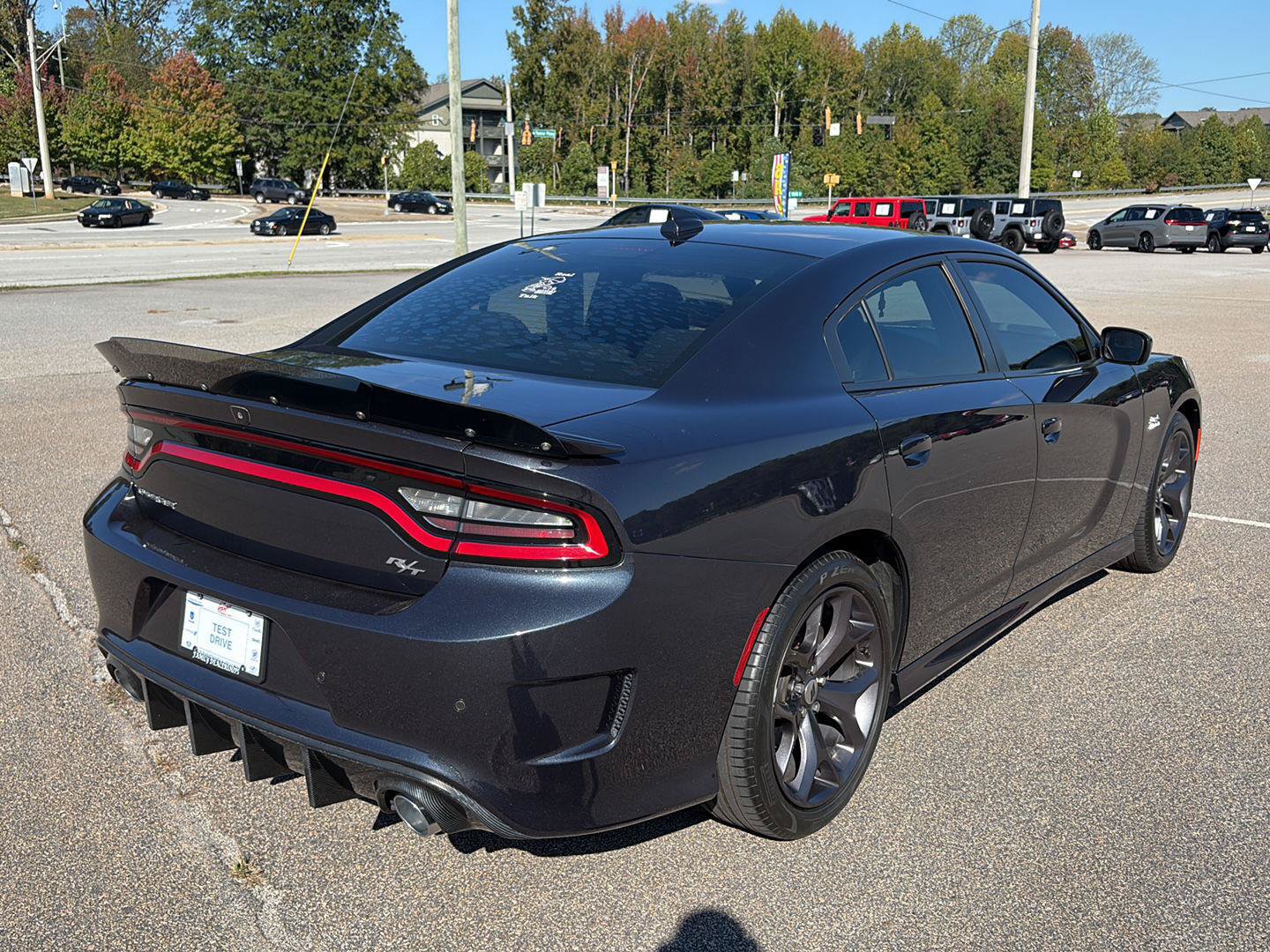 Used 2019 Dodge Charger R/T w/ Navigation & Travel Group RWD image 3
