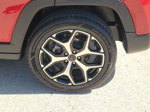 Used 2025 Jeep Compass Limited AWD/4WD image 12