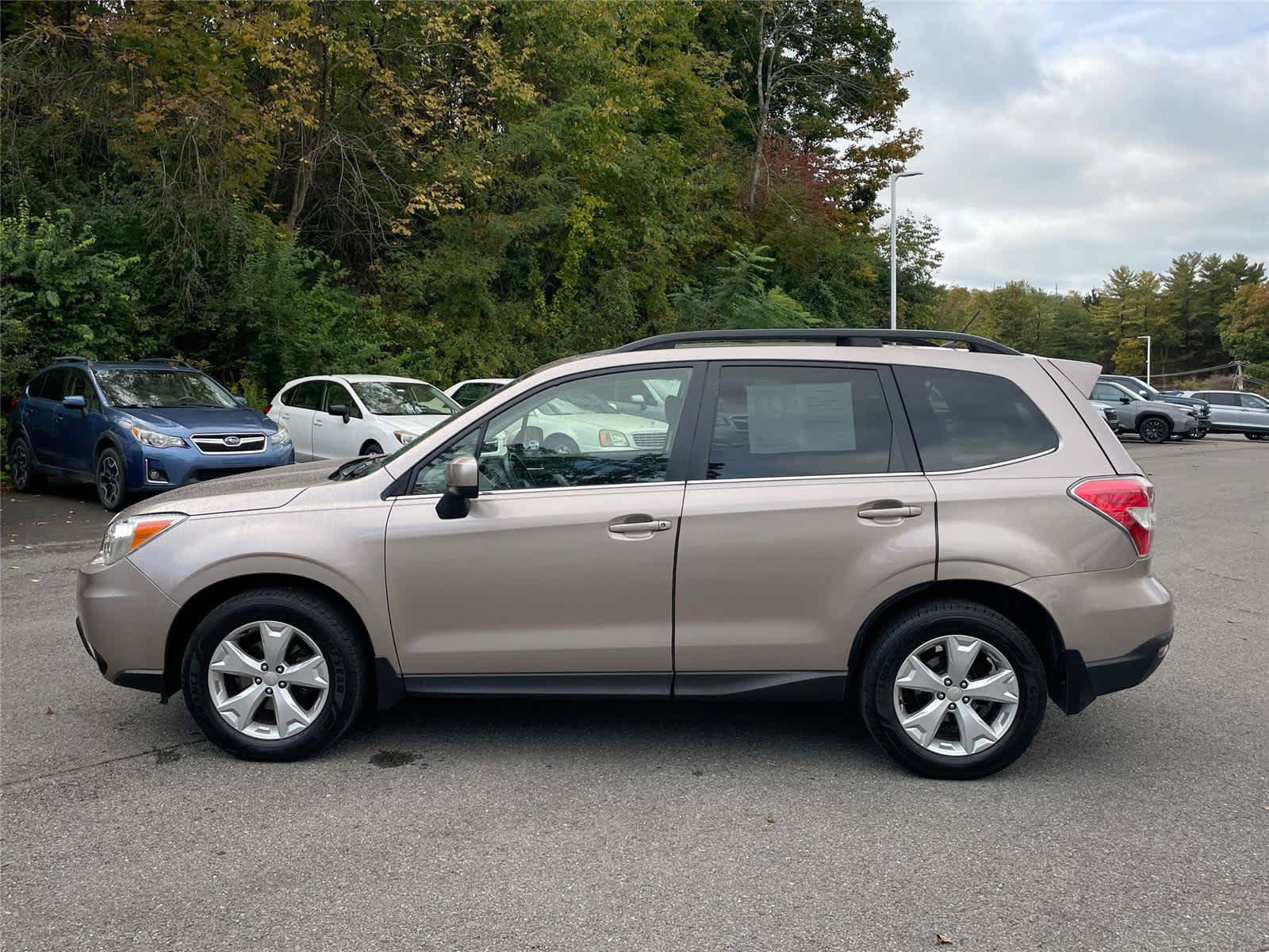 Used 2015 Subaru Forester 2.5i Limited AWD/4WD image 2