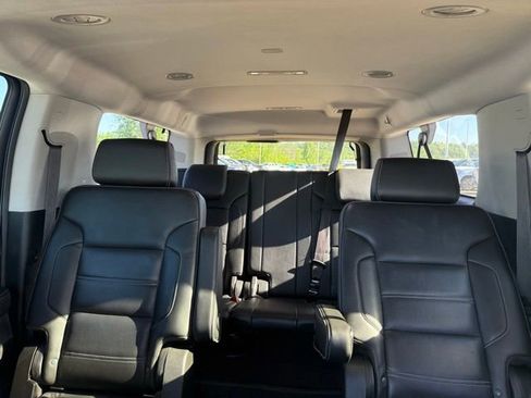 Used 2020 GMC Yukon XL Denali AWD/4WD image 16