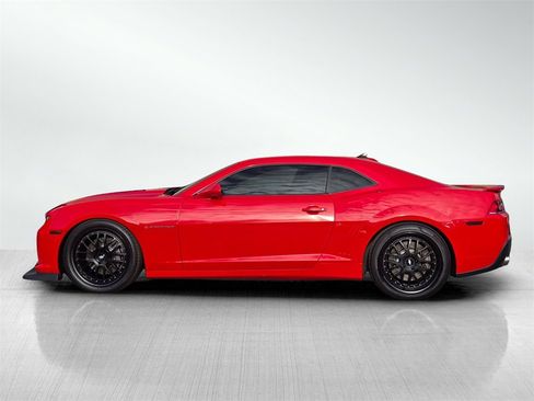 Used 2014 Chevrolet Camaro SS w/ RS Package image 7