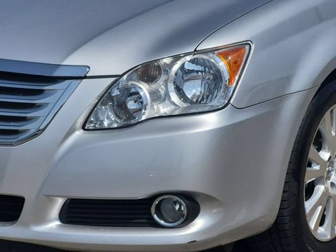 Used 2008 Toyota Avalon XLS FWD image 11