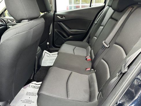 Used 2016 MAZDA MAZDA3 i Touring image 13