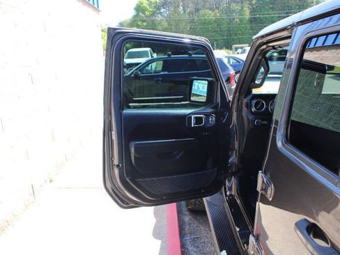 Used 2020 Jeep Wrangler Unlimited Sahara AWD/4WD image 14