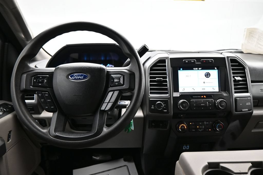 Used 2018 Ford F250 XLT w/ XLT Premium Package AWD/4WD image 16