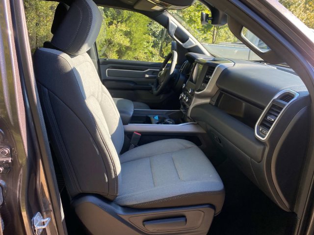 Used 2023 RAM 1500 Big Horn AWD/4WD image 34