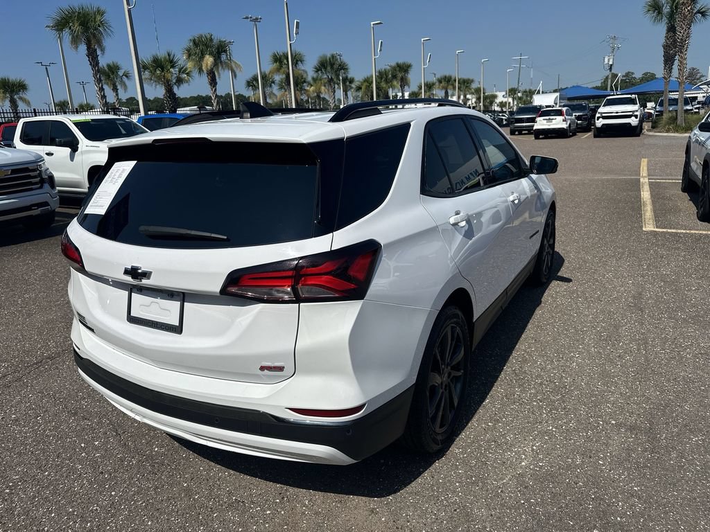 Used 2023 Chevrolet Equinox RS w/ RS Leather Package FWD image 16