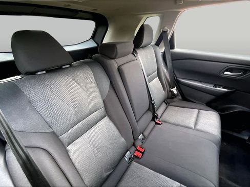 Used 2025 Nissan Rogue SV FWD image 19