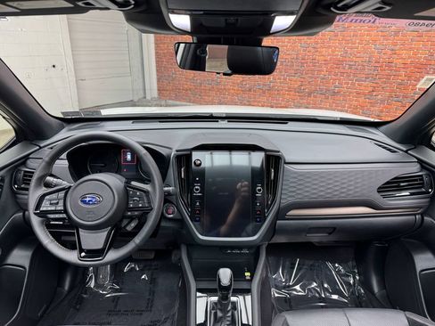 Used 2025 Subaru Forester Touring AWD/4WD image 13