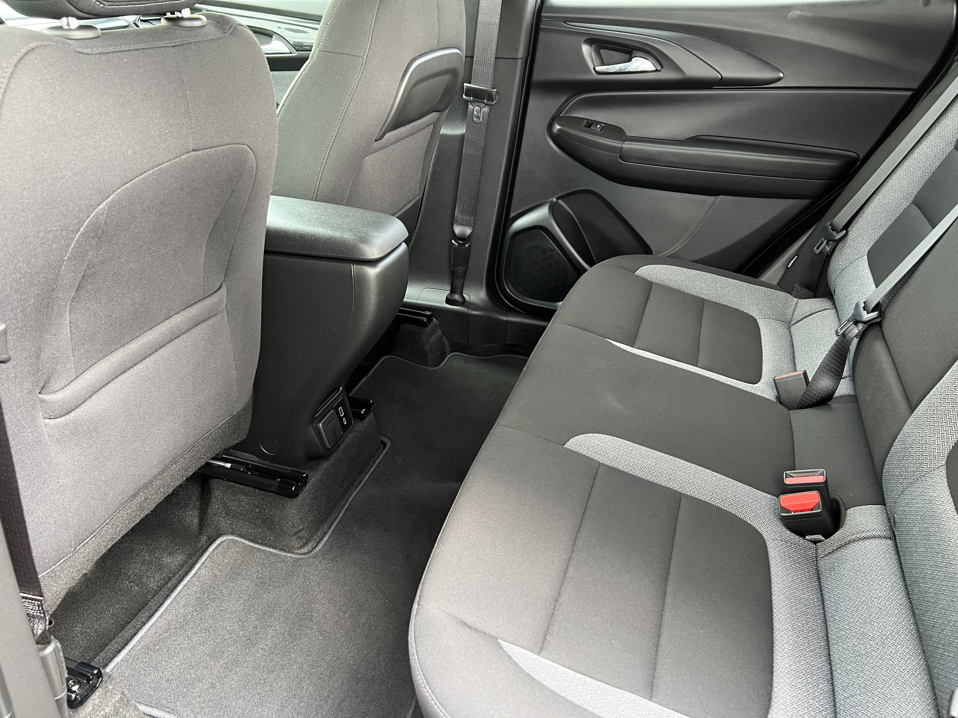 Used 2026 Chevrolet TrailBlazer LT w/ Convenience Package FWD image 15