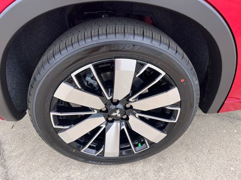 New 2025 Mitsubishi Outlander SEL FWD image 29