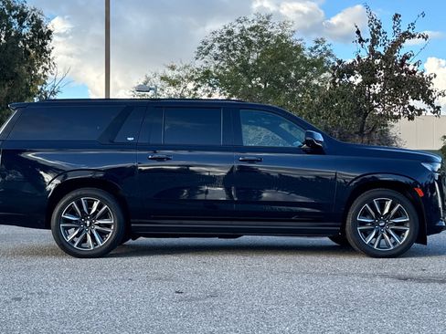 Used 2021 Cadillac Escalade ESV Sport w/ Driver Assist Tech Package image 3