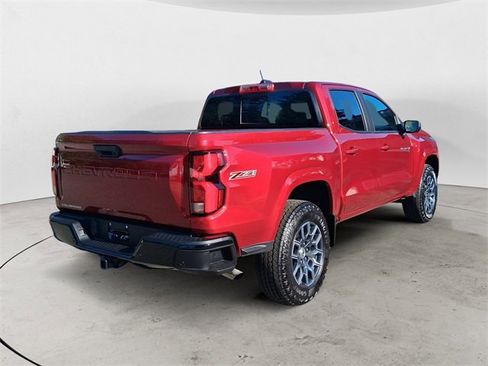 Used 2025 Chevrolet Colorado Z71 w/ Technology Package image 5