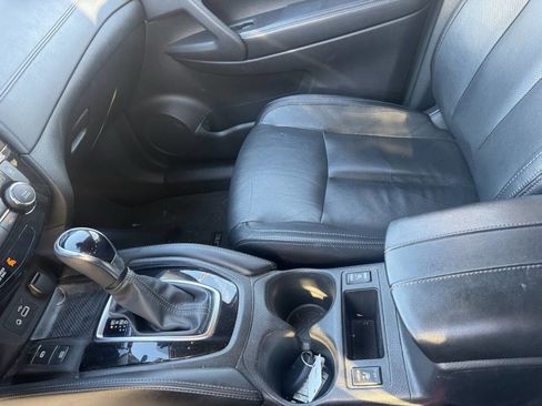 Used 2019 Nissan Rogue SL image 15