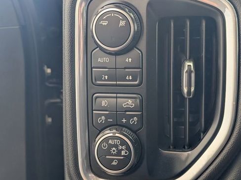 Used 2019 Chevrolet Silverado 1500 RST image 25