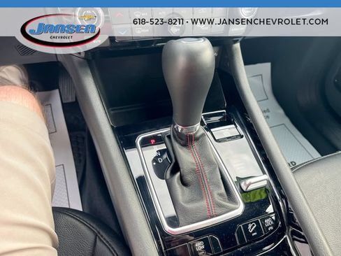 Used 2025 Jeep Compass Trailhawk AWD/4WD image 15