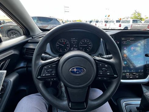 Used 2025 Subaru Crosstrek 2.5i Premium AWD/4WD image 20