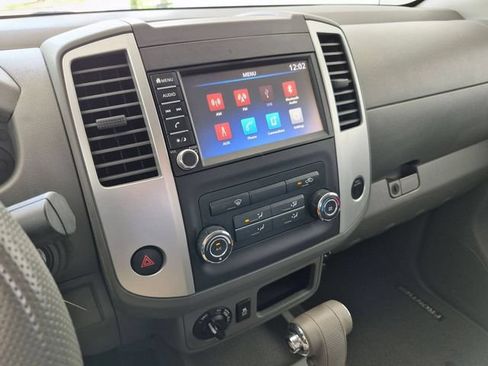 Used 2019 Nissan Frontier SV AWD/4WD image 17