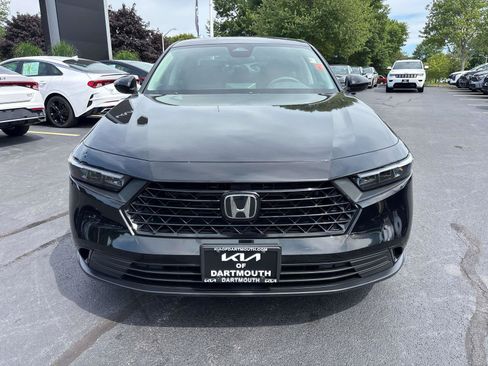 Used 2025 Honda Accord SE image 8