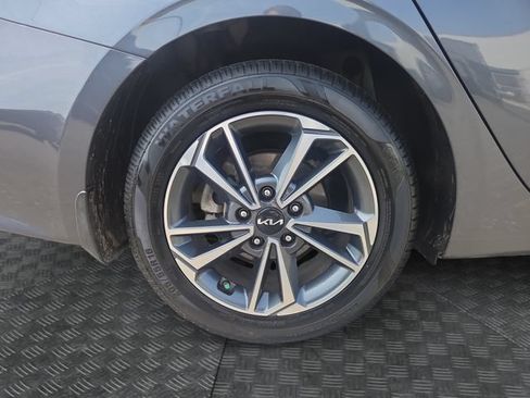 Used 2024 Kia Forte LXS FWD image 34