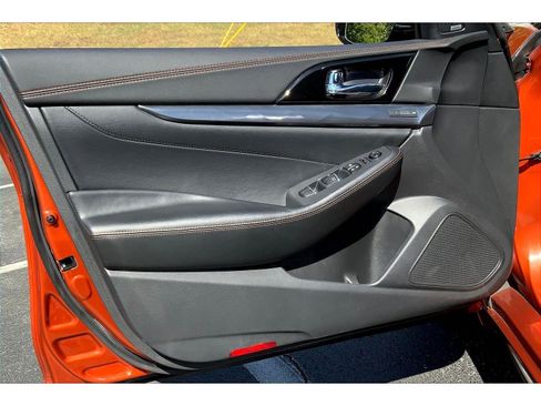Used 2021 Nissan Maxima SR w/ Sport Mat Group image 22