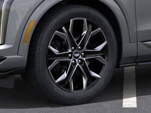 New 2026 Cadillac Optiq V w/ LPO, Floor Liner Package AWD/4WD image 33