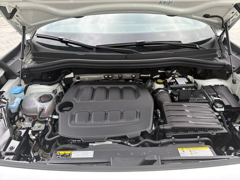 Certified 2025 Volkswagen Tiguan SE R-Line AWD/4WD image 23