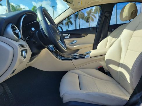 Used 2021 Mercedes-Benz C 300 Sedan image 23